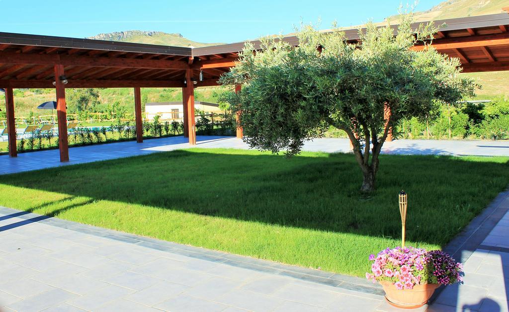 Tenuta Lanza Il Mulino Acquaviva Platani Exterior photo