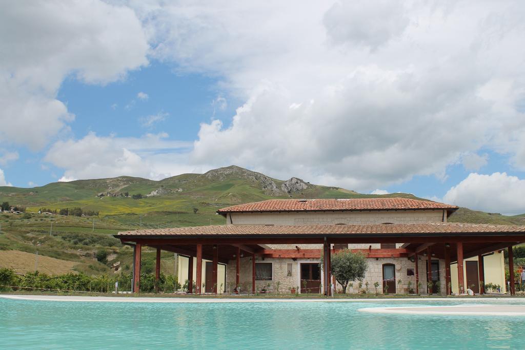 Tenuta Lanza Il Mulino Acquaviva Platani Exterior photo