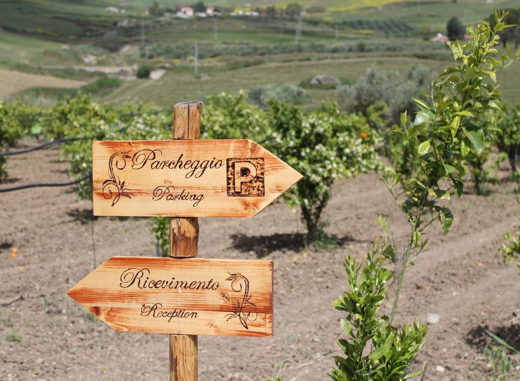 Tenuta Lanza Il Mulino Acquaviva Platani Exterior photo